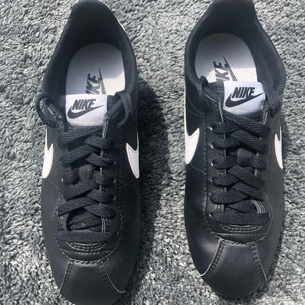 Women’s Nike air Max Cortez size 6